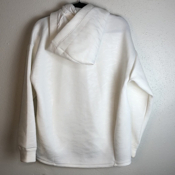 Fabletics white jacket with removable hood size medium side zipper detail - Picture 4 of 8